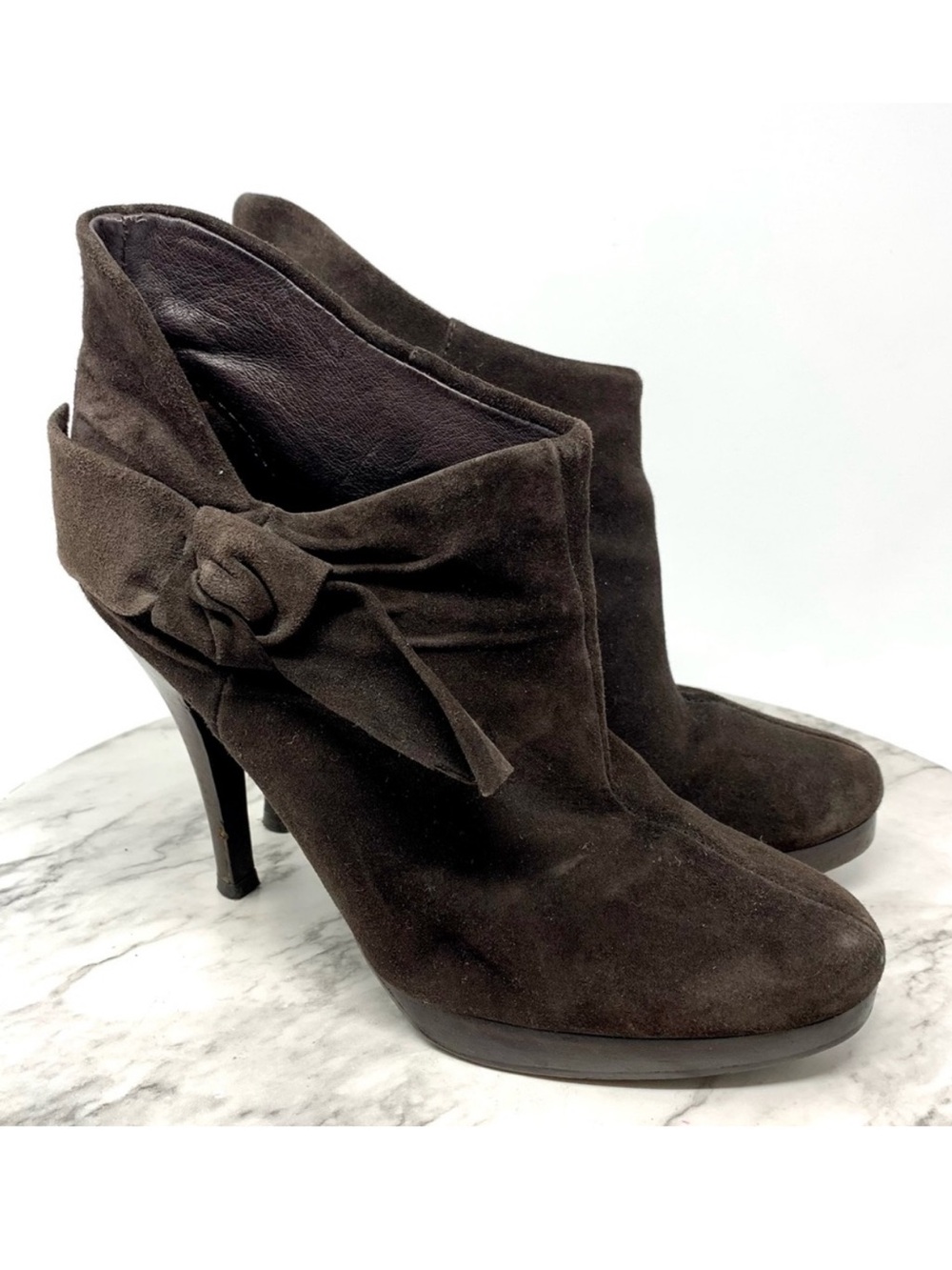 Aldo Bow Detail Brown Suede Booties 38/7.5 Romantic Twee Artsy Retro Classic